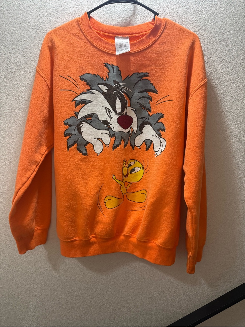 Warner Bros. Looney Tunes Orange Tweety & Sylvester Graphic Crewneck